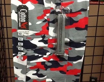Men s Camouflage Cargo Shorts Red Black Gray and White Size 46