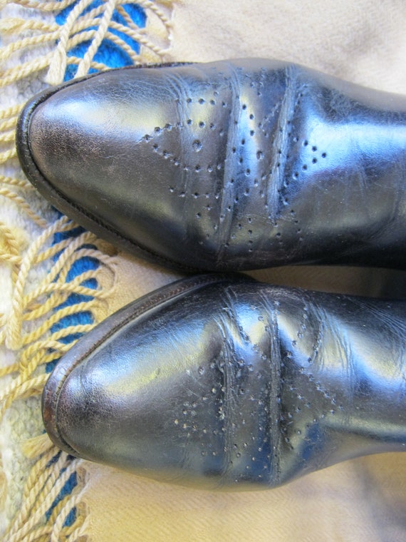 Low heel hot sale granny boots