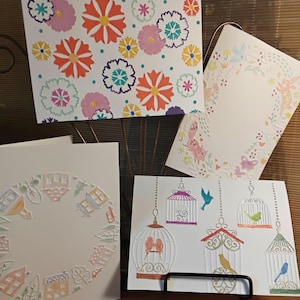 Handgemachte Grußkarten, Set von 4, geprägt handkoloriert, Freund, Geburtstag, Liebe, Feier, Urlaub