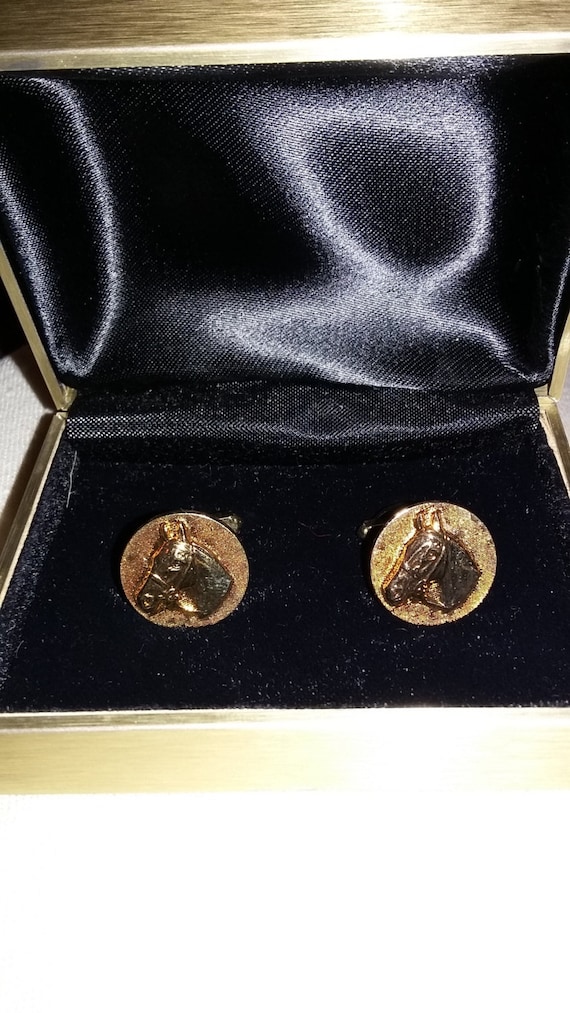 Fabulous vintage horse head cuff links