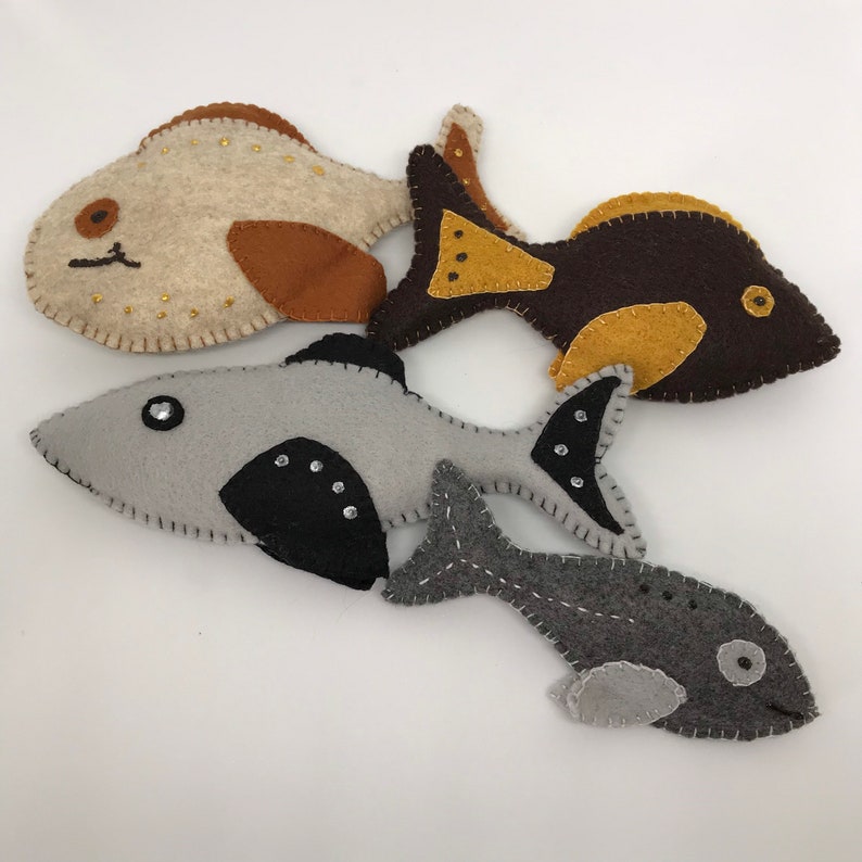 Felt play fish set