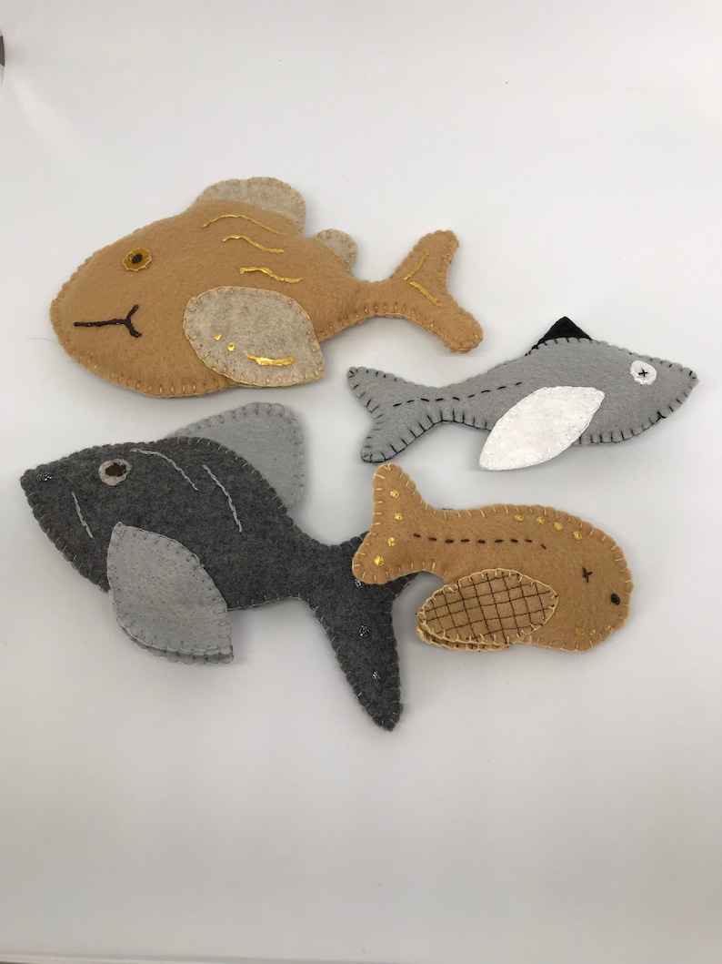 Felt play fish set