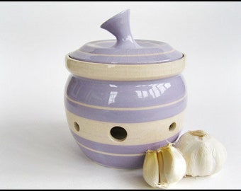 Fox Run 3971 Garlic Keeper Ceramic White Amazon Co Uk Kitchen Home