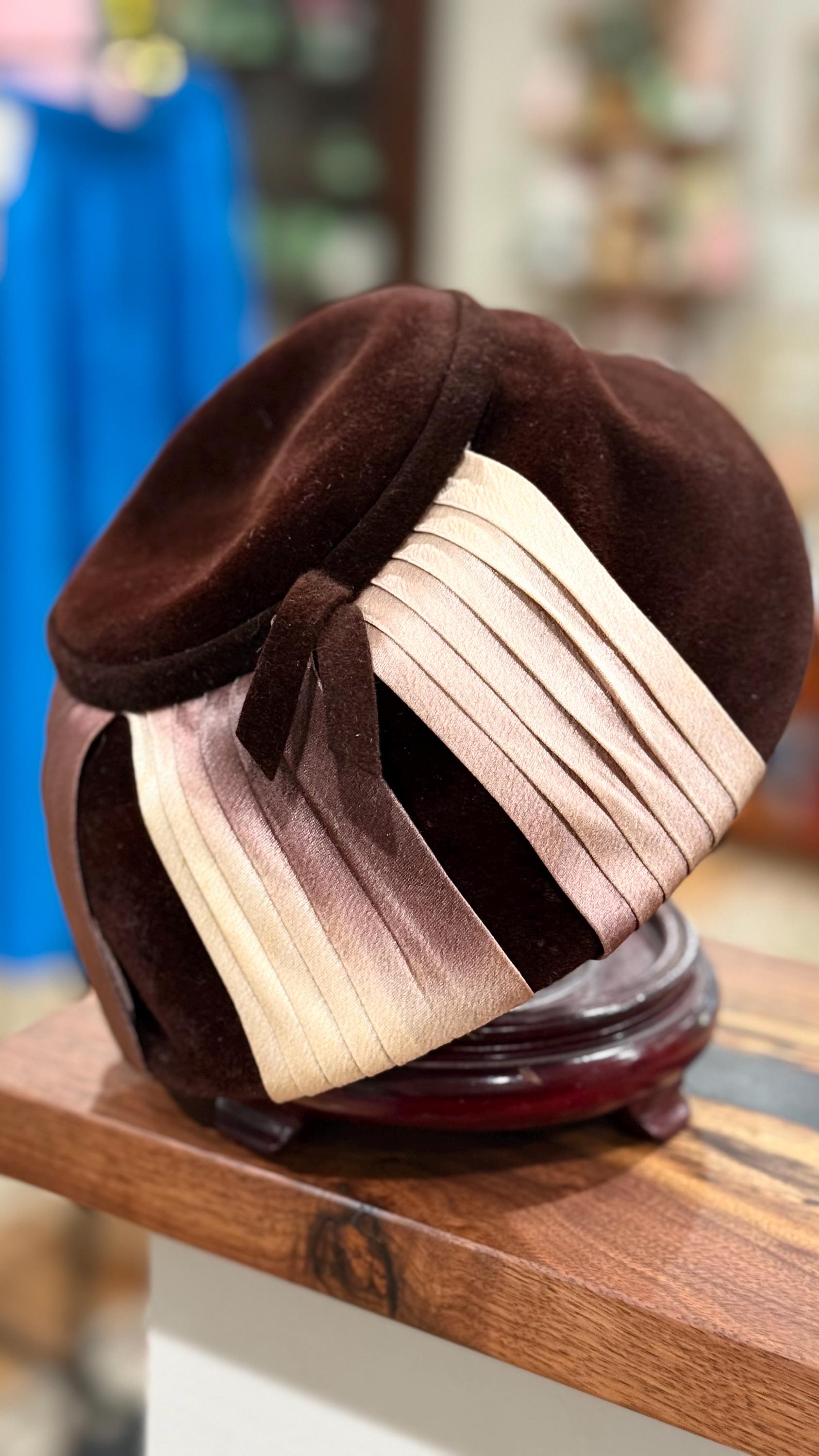 Vintage 1950s Ladies Brown Beaded Felt Velour Women Hat With Netting & Bow Velour Original 1950s Vintage Hats for Women for sale | eBay main image 3