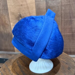 Hattie Carnegie Hats - Etsy display picture 3