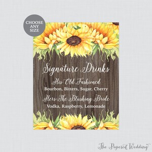Letrero de bebidas exclusivas de girasol y madera para imprimir - Letrero de cócteles exclusivos de boda con girasol amarillo - Letrero rústico para bar/cóctel 0019-B