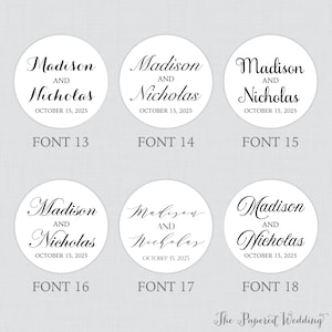 Puede incluir: Seis estilos de fuente diferentes para una invitaci&oacute;n de boda o una tarjeta de guardar la fecha. El texto dice "Madison y Nicholas" con la fecha "15 de octubre de 2025".