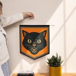 Campy-Kitsch Retro Spooky Black Halloween Cat Pennant Banner