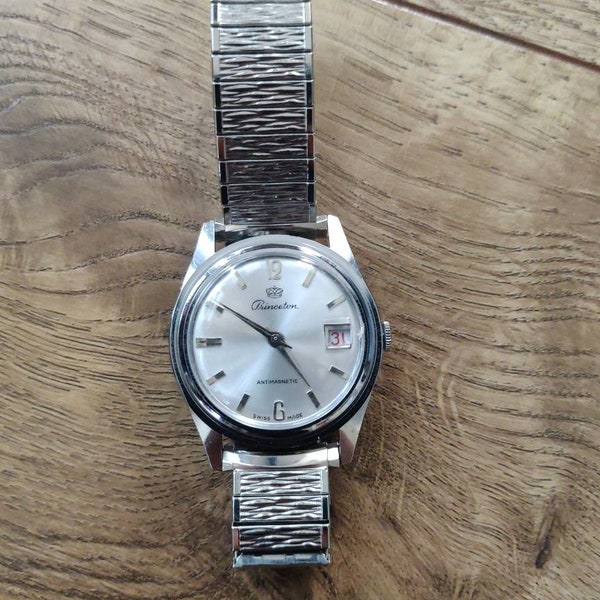 Princeton Watch -- Vintage 18mm Silver Tone Princeton Self-winding Wind-up Swiss Made 10847 wrist watch // Vintage Watches --- for parts