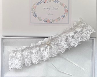 Off White Wedding Garter, Soft Embroidered lace