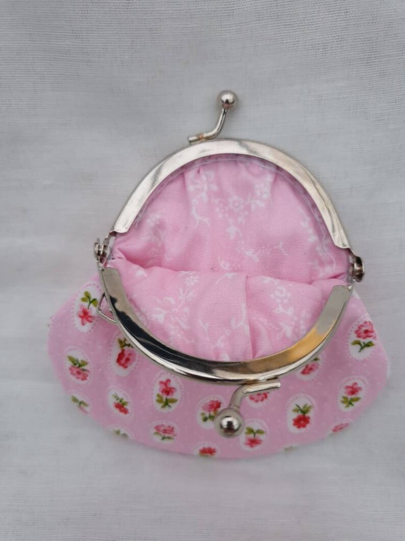 Pink Floral Kiss Clasp PurseCoin PurseChange PurseLittle Pink Coin PurseMoney PurseKiss Lock Coin PursePink Floral and Bow Coin Purse.