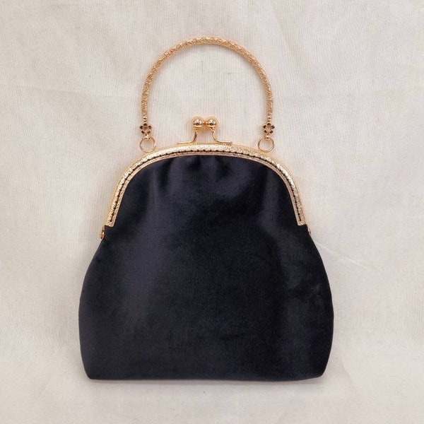 Sparkle Black Velvet Bow Purse