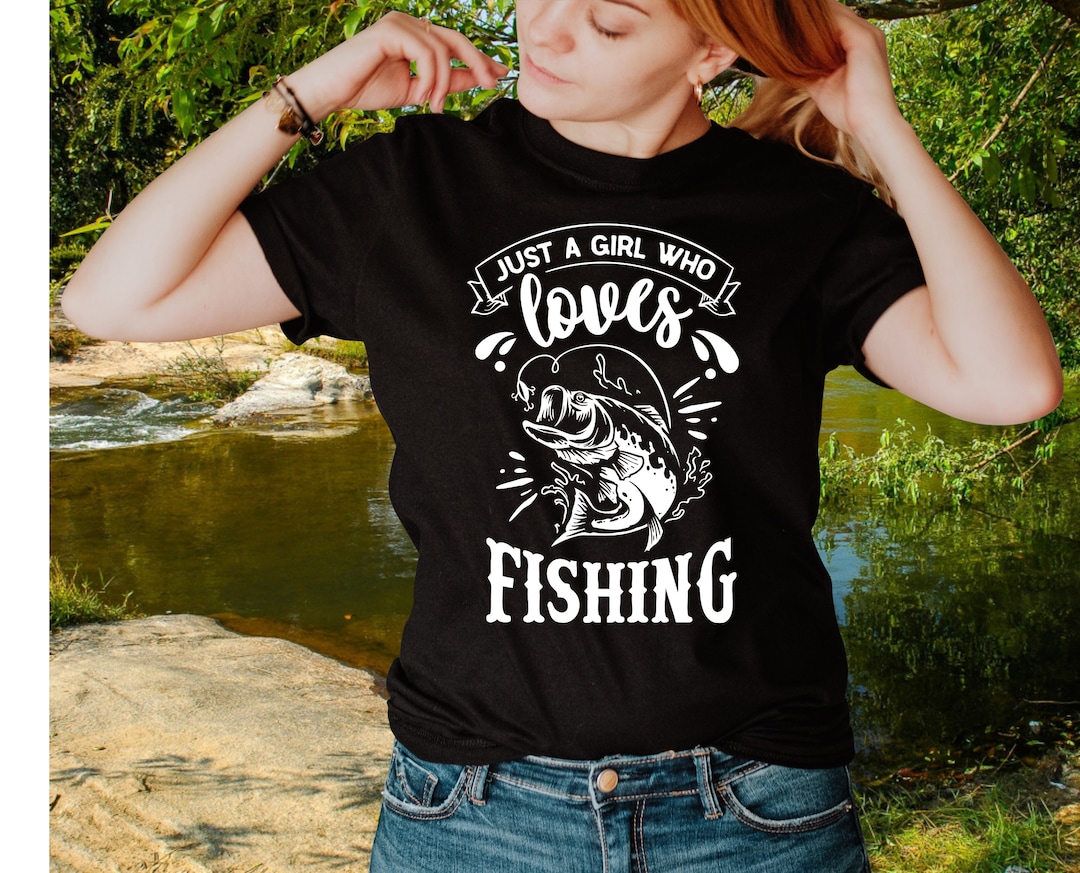Girl Who Loves Fishing T-shirt 
