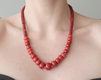 Long coral necklace, Round coral beads, Red coral Jewelry, Valentine's gift, Ukrainian vintage, Modern coral beads, Ukrainian Gift For Her
