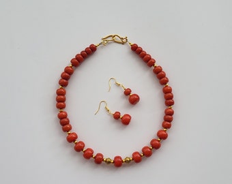 Vintage koraal sieradenset, gouden Oekraïense ketting oorbellen