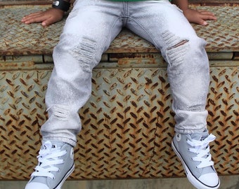 kids blue ripped jeans