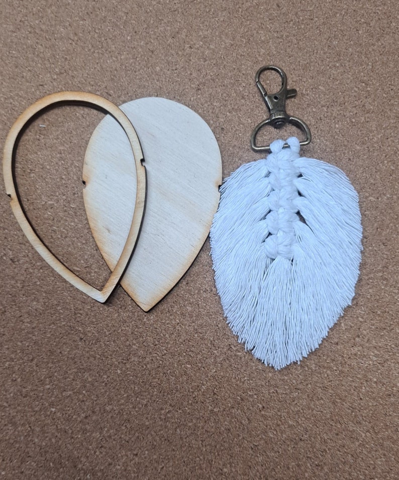 SVG Feather/Leaf Keychain Macrame Crochet template DIGITAL image 2