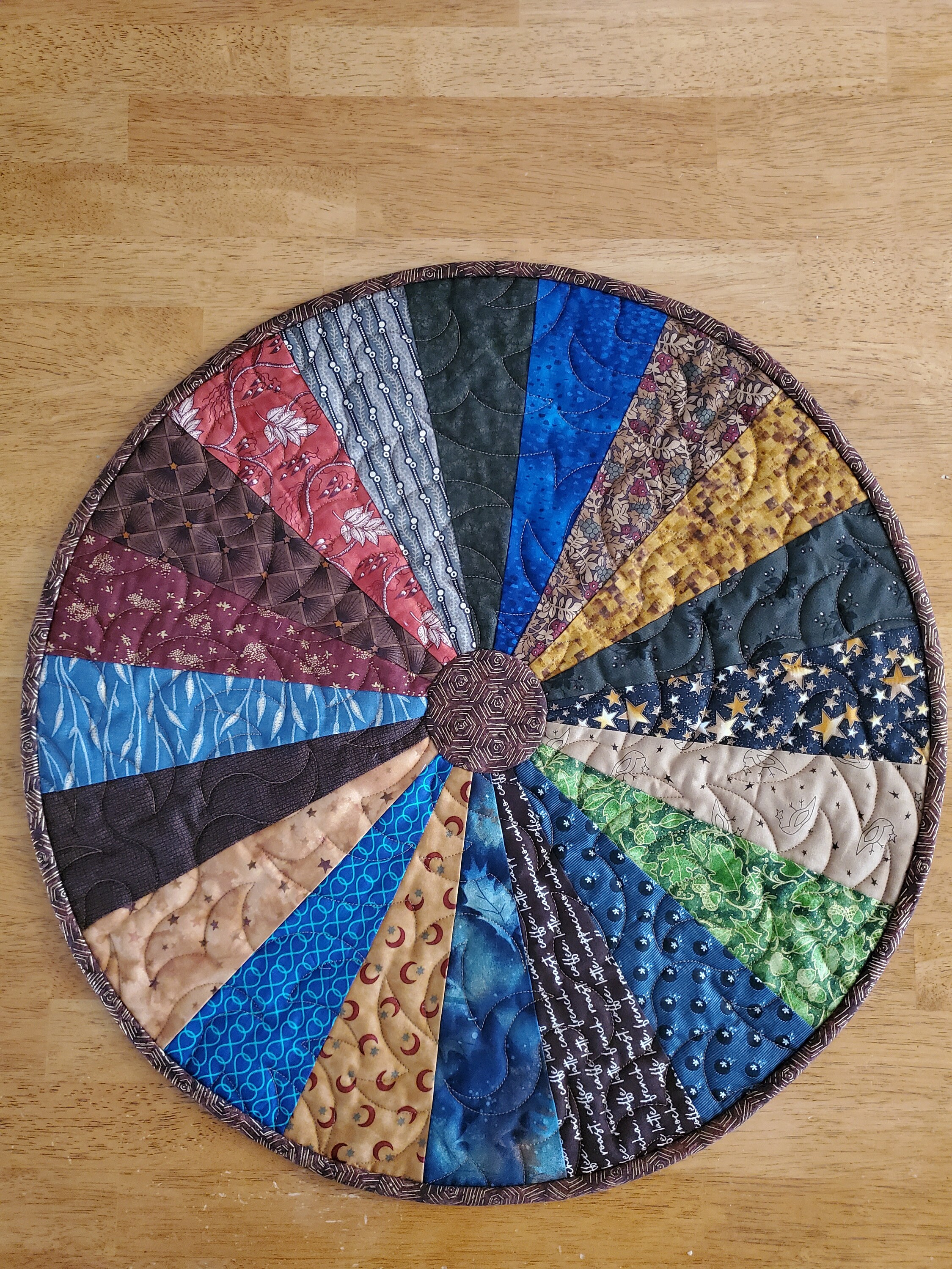 22 Round Quilted Table Topper, Handmade Etsy