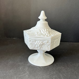 Candy dish Imperial Glass Milk Glass Lidded candy dish covered comport/compote
