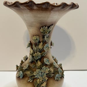 Vase Capodimonte Viscantia porcelain hand made in Italy hand painted applied blue flowers