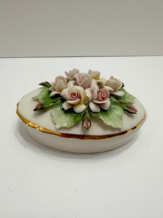 Lovely trinket box Capodimonte made in Italy - image 2