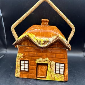 English Cottage Biscuit Jar Barrel Price Kensington England