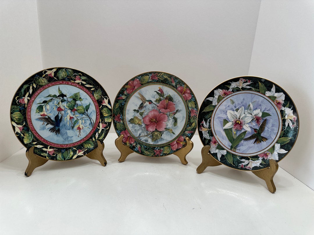 Decorative Hummingbird Plates by Franklin Mint 2 Royal Doulton Sold ...