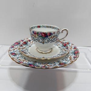 Bone China teacup and saucer Tuscan Orleans Pattern