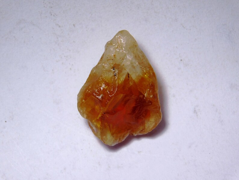 Quality Natural Yellow Citrine quartz Loose gemstone Rough Well Quality Citrine quartz gemstone Rough Citrine for Pendant 29Cts R-6561 High