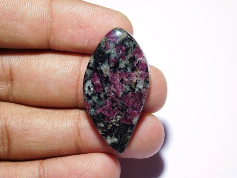Amazing Natural Eudialyte loose Stone Top Quality Eudialyte Cabochon Gemstone Very Smooth Eudialyte Stone for jewelry 36 Cts.R-8898