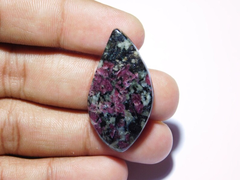 Amazing Natural Eudialyte loose Stone Top Quality Eudialyte Cabochon Gemstone Very Smooth Eudialyte Stone for jewelry 36 Cts.R-8898