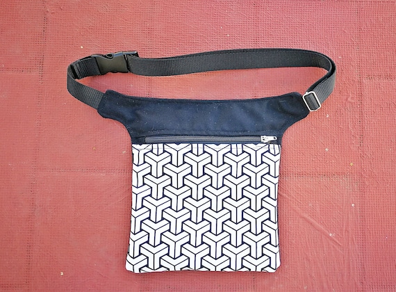 Waist and bag fanny pack. 1 pocket with picture applied in vinyl HipBag waist size to your measurement