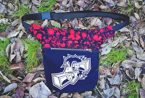 Two-pocketed Fanny pack. Image applied in textile vinyl.