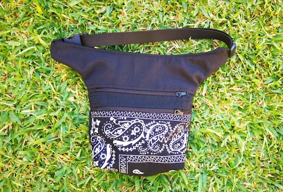Waist bag with 2 wide pockets. Fabric Black Bandana 2 zippers