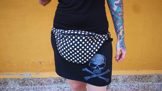 Offer liquidation of 1 pocket bumbag polka dots moles. See other fabrics available