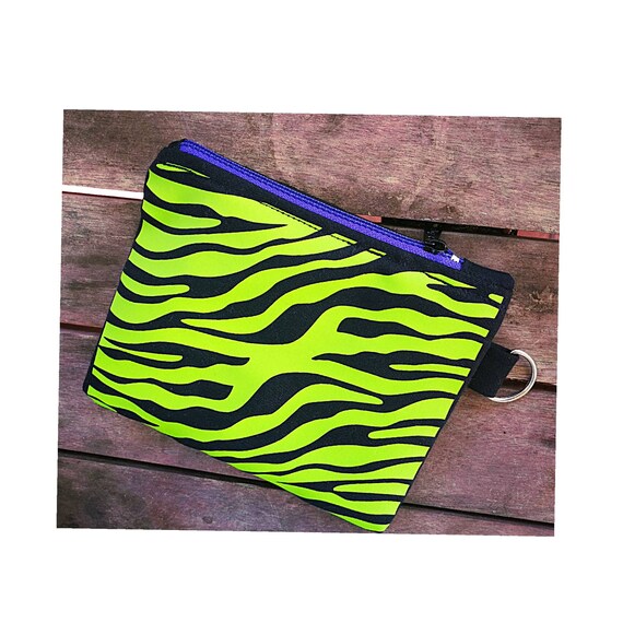 Wallets / mini cotton bag. Green zebra print. 100% handmade. Plastic zipper closure.