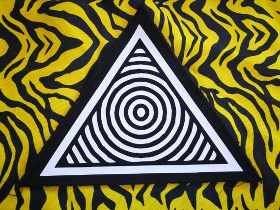 Textile vinyl patches ready to sew. Triangular visual design. Trimmed edges (non-fraying)