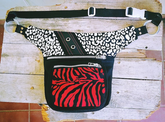 Waist strap or crossbody bag. Handmade printed fabrics. 100% handmade. Combination of white leopard and red zebra