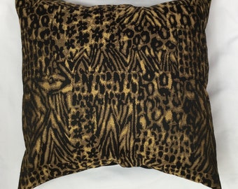 Leopard print pillow cover, Leopard throw pillow, Animal print pillow, Leopard pillow, designer pillow, leopard decor, Lumbar pillow case