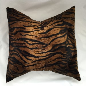 Animal Print Pillow, Leopard pillow cover, Tiger Pillow, Giraffe pillow, Cheetah pillow, Zebra Pillow, Safari animal print, Jungle pillow