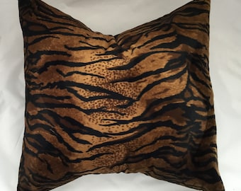 Animal Print Pillow, Leopard pillow cover, Tiger Pillow, Giraffe pillow, Cheetah pillow, Zebra Pillow, Safari animal print, Jungle pillow