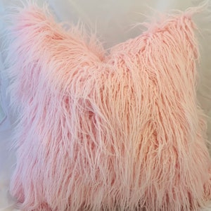 Pink Faux fur pillow cover, Baby Pink faux fur pillow, soft pink ,nursery pink Throw pillow,pink pillow sham, Decorative Toss pillow,