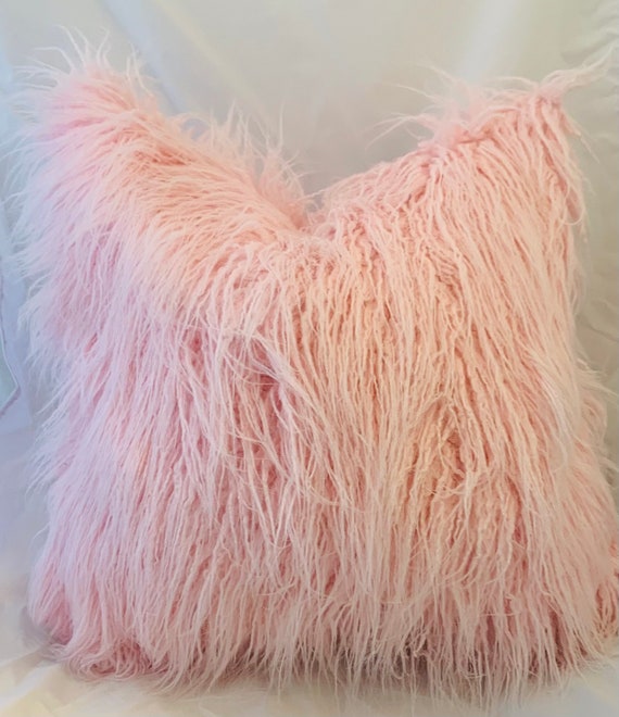 Pink faux fur pillow cover new arrivals