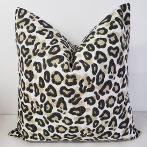 Leopard print pillow,Animal print throw pillow, Animal print cushion, Leopard pillow cover ,Large leopard print,Leopard print pillow,Cotton