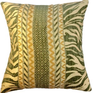 Animal Print Pillow Cover, Animal print throw pillow, Toss pillow, Throw pillow, Zebra print pillow, Accent pillow, decorative pillow