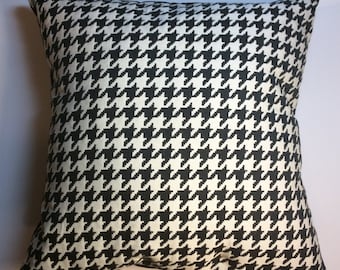 Hounds tooth Pillow, Hounds tooth Pillow COVER,Black and White Pillow,Hounds tooth throw pillow, Mothers Day Gift ,gift for her gift for him