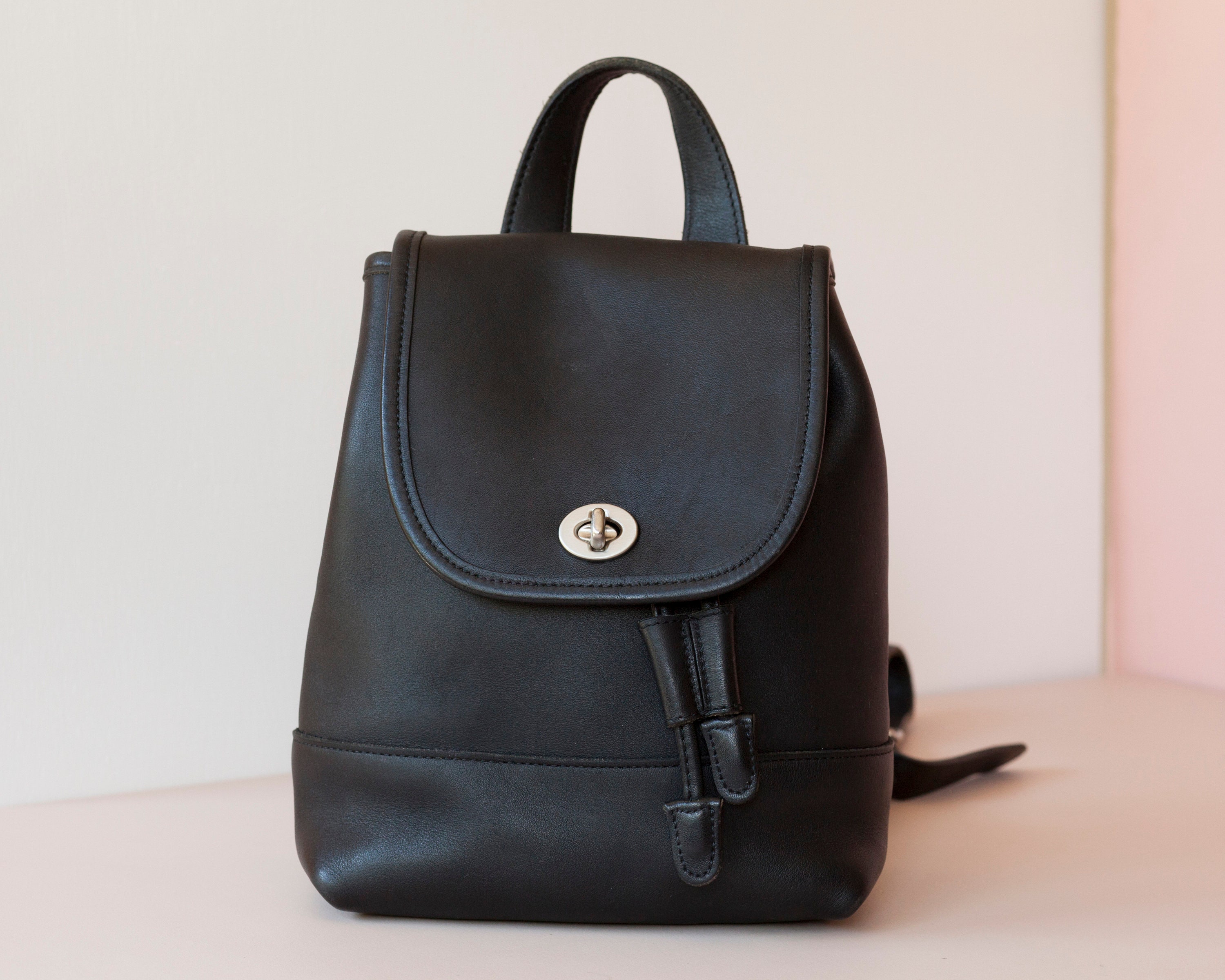 Coach Daypack 9960 Black Leather With Nickel Hardware Coach Daypack 9960 Black Leather With Nickel Hardware