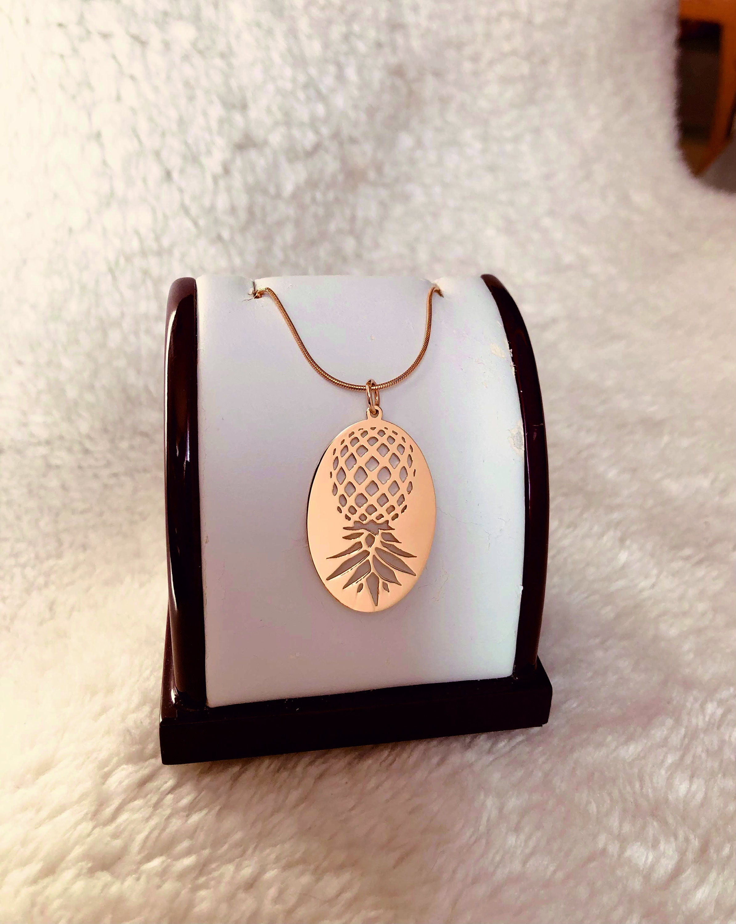 Goldfilled Pineapple Necklace With Golfilled Chain Swing Time photo