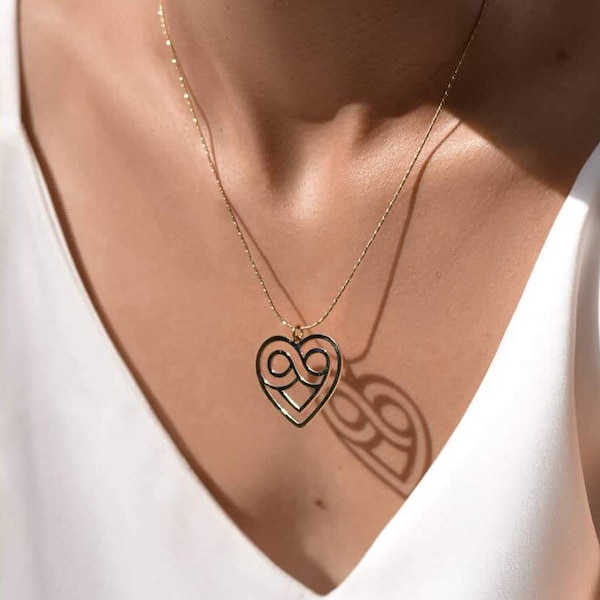 Unendlichkeits-Halskette, Unendlichkeits-Herz-Schmuck, herzförmiger Schmuck, Liebe, Herz, Unendlichkeit, Polyamorie-Symbol, vergoldeter Anhänger und vergoldete Kette