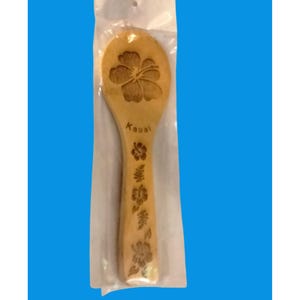 Bamboo Rice Spoon Kauai Engraved Floral Hibiscus Design